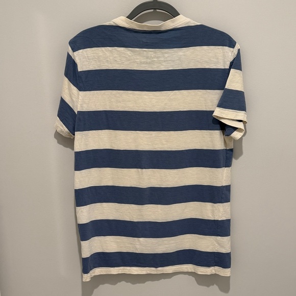 American Eagle Outfitters Navy and Cream Striped Tee - Picture 2 of 3